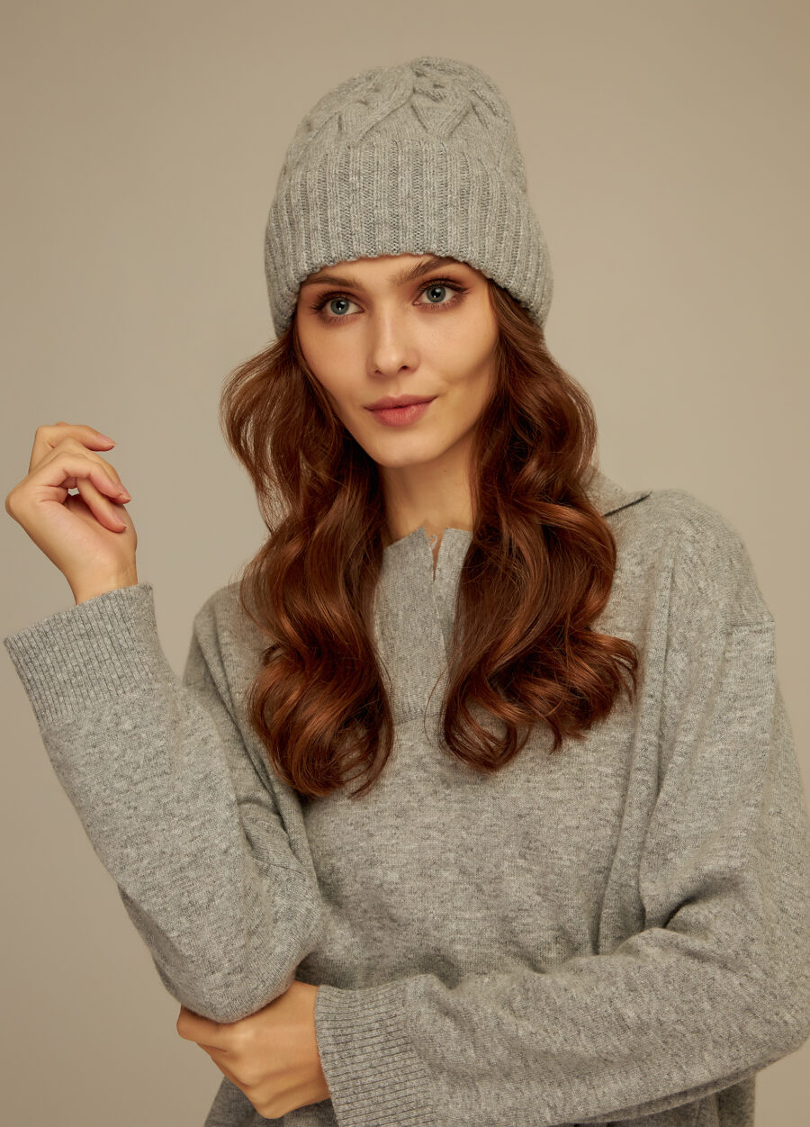ШАПКА СВІТЛО-СІРА тепла в’язана з вовни ягняти 4141-Осінь-Зима_Аксесуари_2