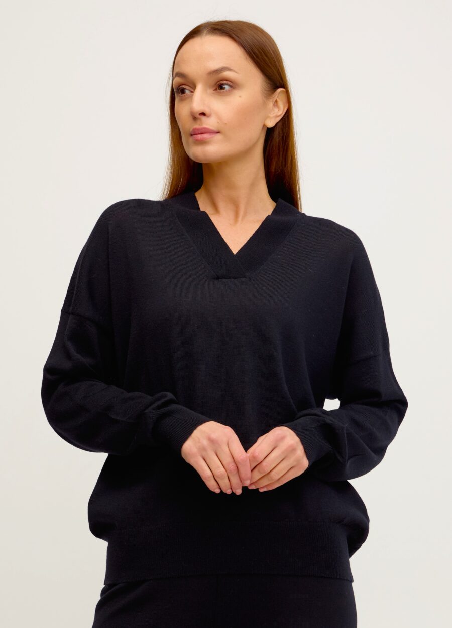 Чорний джемпер із 100% вовни мериноса 5102-Осінь-Зима_Одяг_4