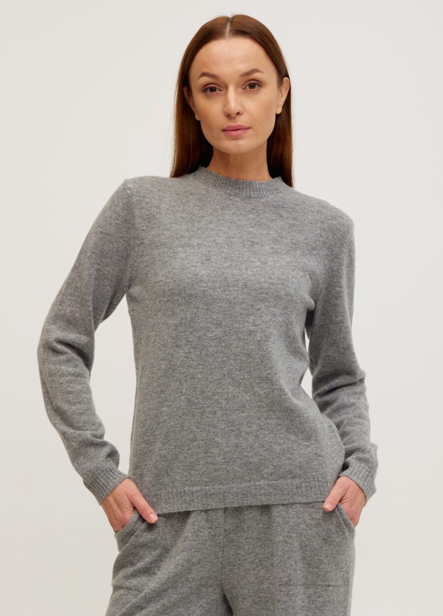 Сірий базовий теплий светр з вовни 5104-Колекції_Осінь-Зима_1