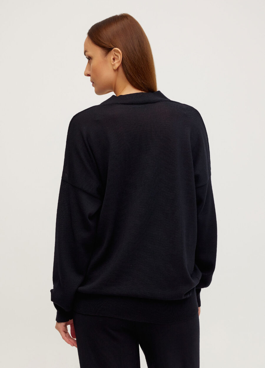 Чорний джемпер із 100% вовни мериноса 5102-Осінь-Зима_Одяг_3