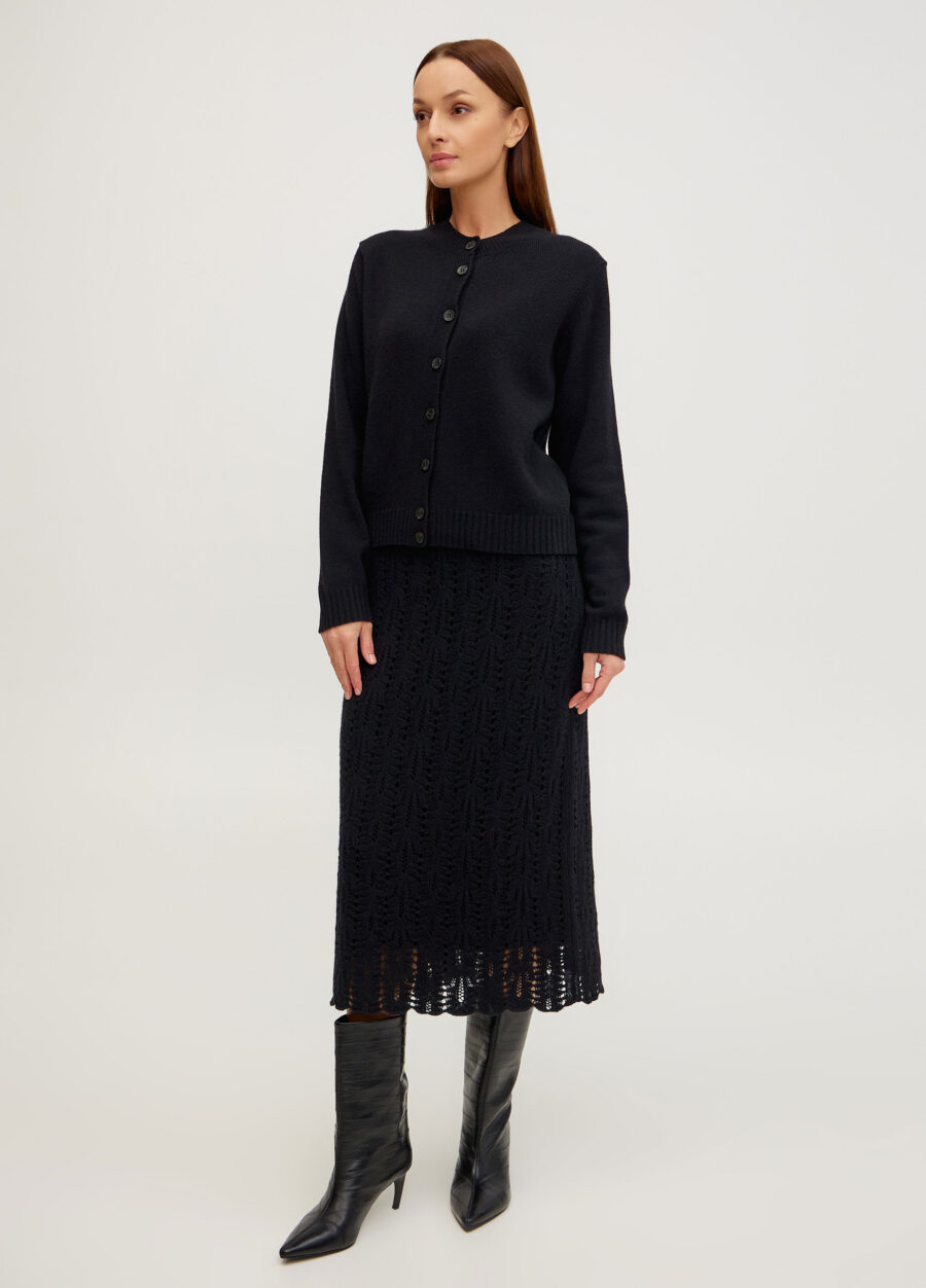 Жіночий базовий чорний в’язаний жакет кардиган на ґудзиках 5106-Жакети та Кардигани_Осінь-Зима_5
