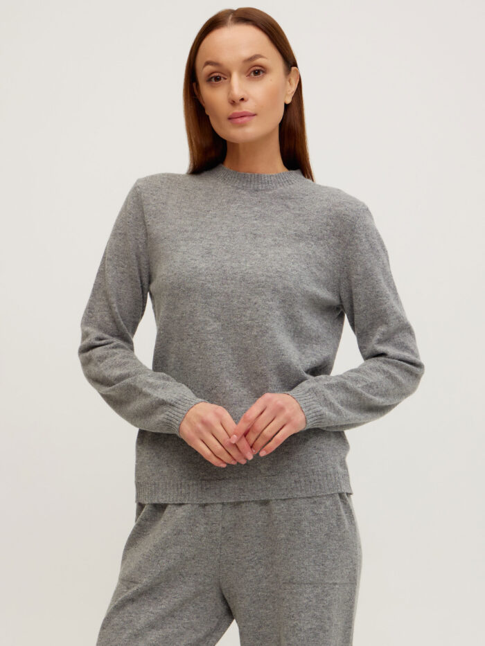 Сірий базовий теплий светр з вовни 5104
