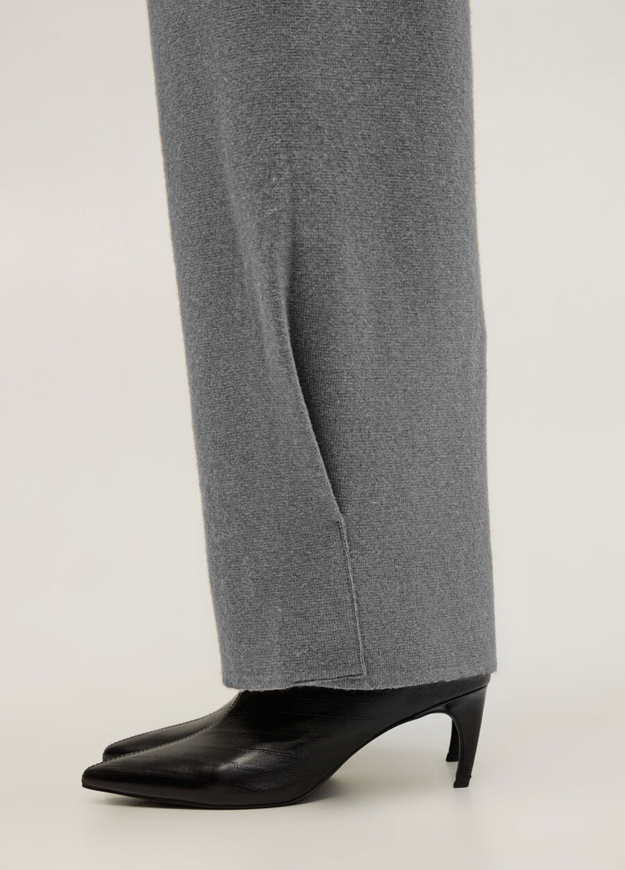 Брюки темно-сірі в’язані штани з вовни ягняти із защипами знизу 5119-Колекції_Осінь-Зима_2