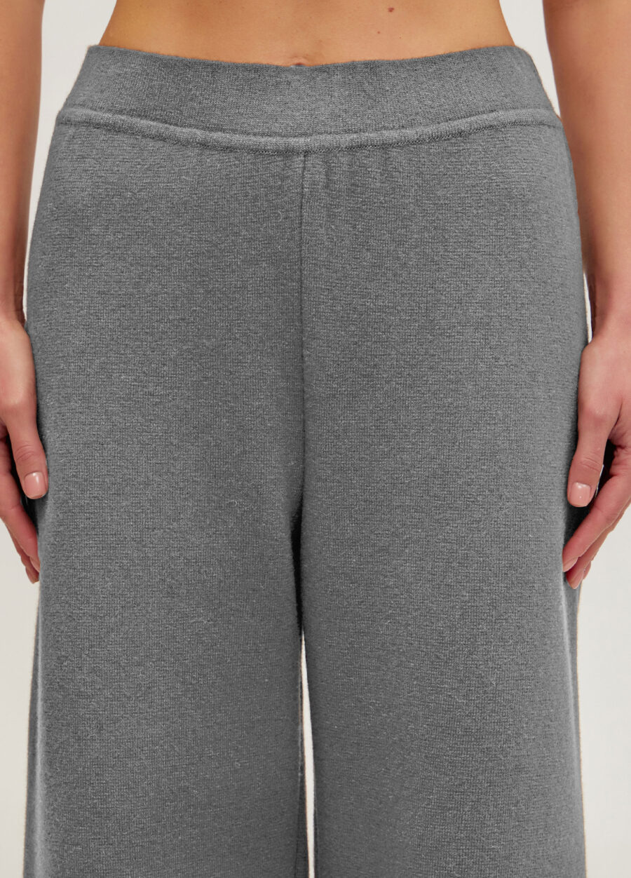 Брюки темно-сірі в’язані штани з вовни ягняти із защипами знизу 5119-Колекції_Осінь-Зима_4