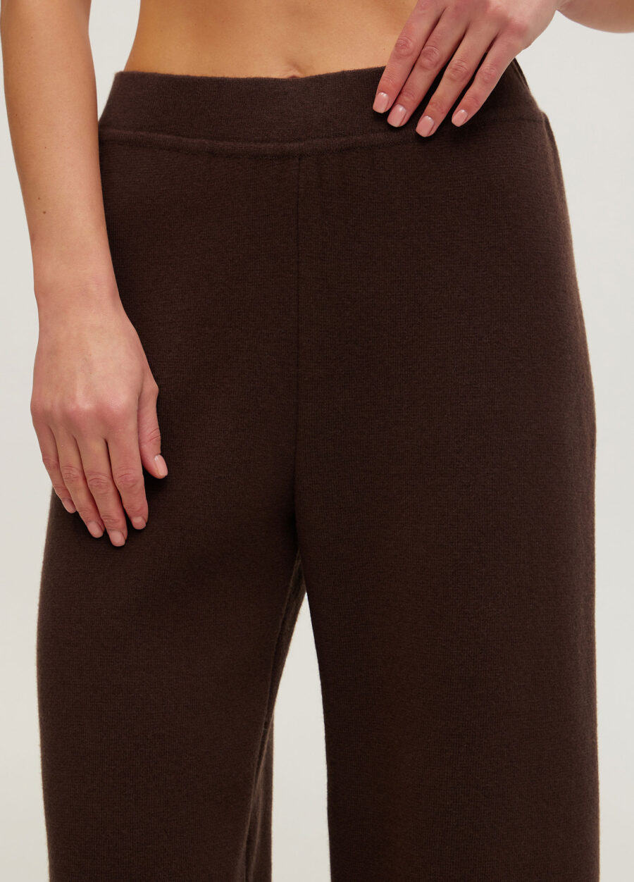 БРЮКИ ШОКОЛАДНІ в’язані штани з вовни ягняти із защипами знизу 5119-Одяг_Брюки_4