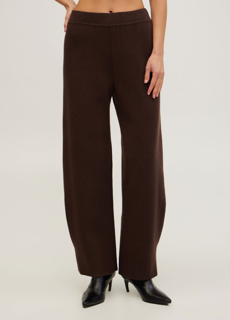 БРЮКИ ШОКОЛАДНІ в’язані штани з вовни ягняти із защипами знизу 5119-Одяг_Брюки_1