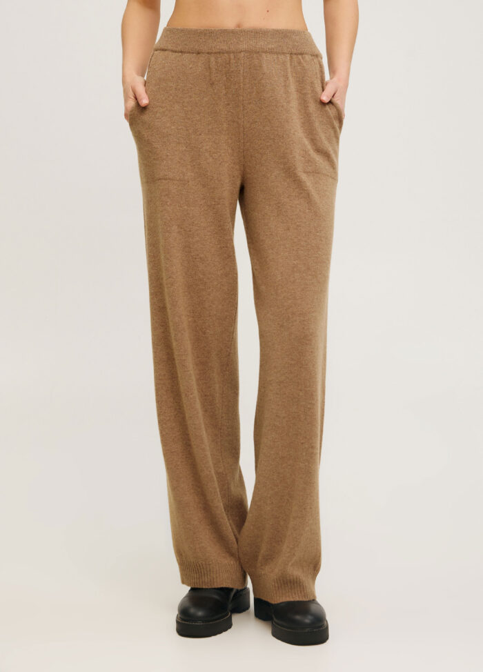 БРЮКИ МОККО прямого крою з кишенями 4088