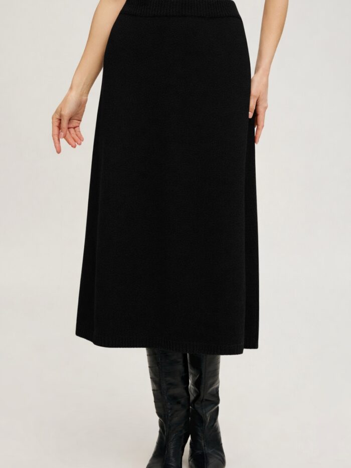 ЧОРНА СПІДНИЦЯ МІДІ ЗІ 100% ВОВНИ ЯГНЯТИ 5138