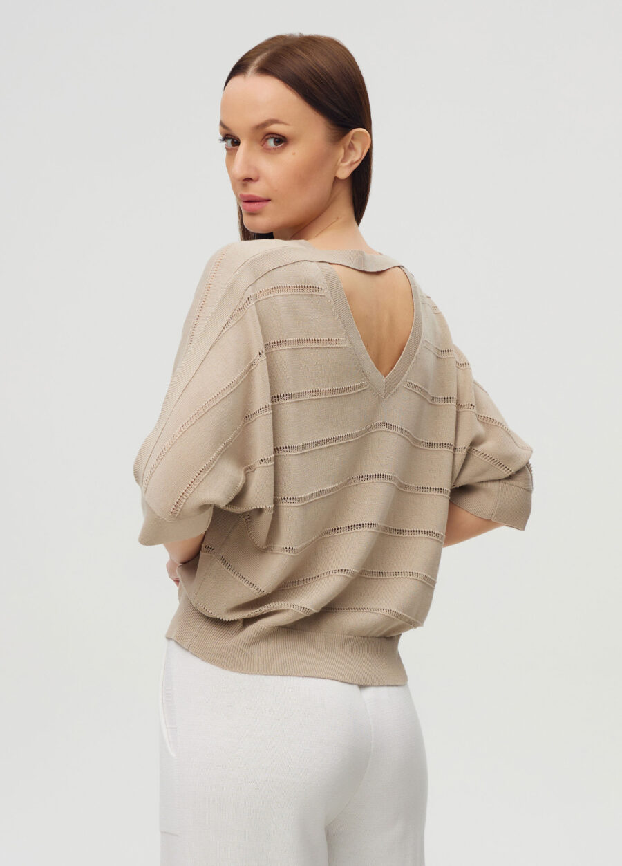 ДЖЕМПЕР БЕЖЕВИЙ з V-подібним вирізом на спині 6012-Колекції_Одяг_2