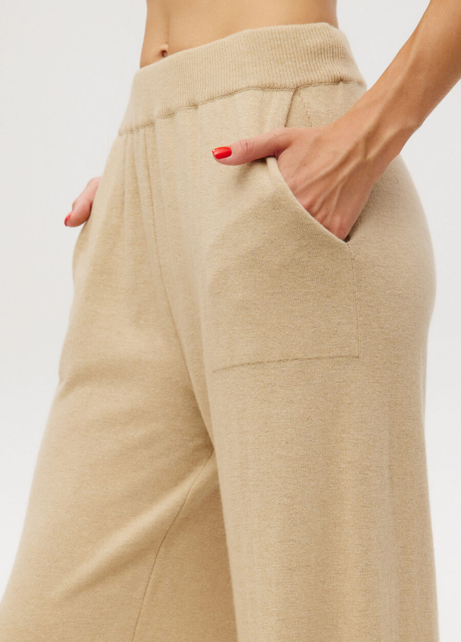 TROUSSERS BEIGE straight-leg with pockets 4088-Collections_Fall-Winter_2